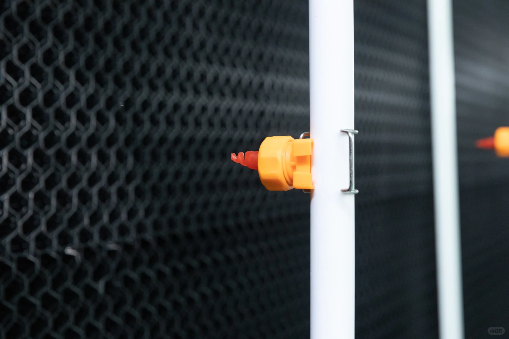 养殖设备一站式采购：养殖场除臭水帘来啦