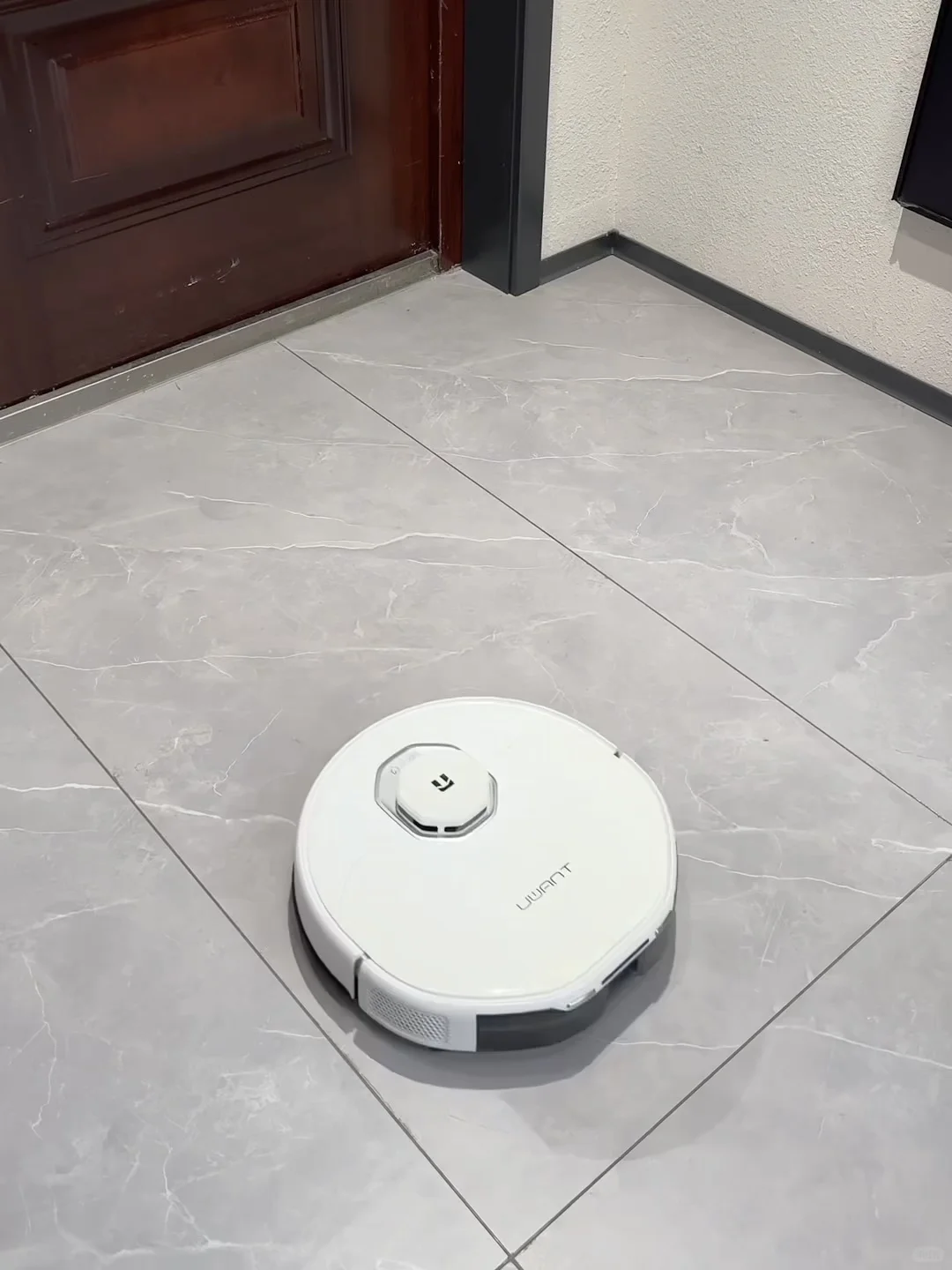 用了半年的扫地机 我真的骂醒一个是一个！！