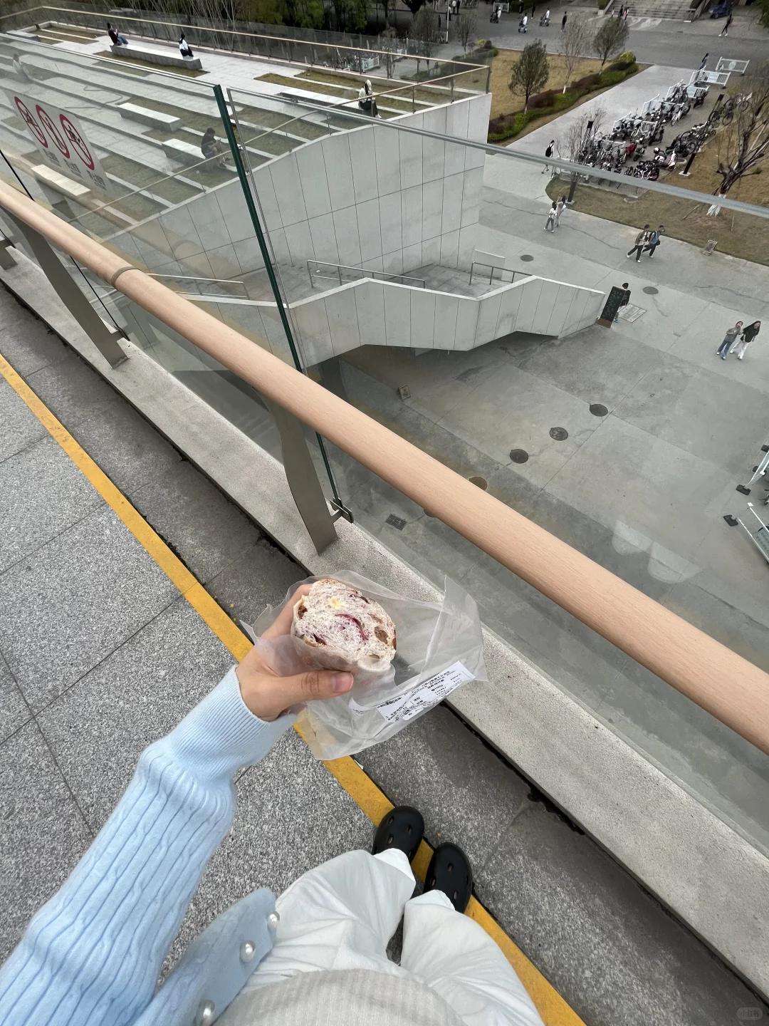 无所谓 姐周一也早起来图书馆了