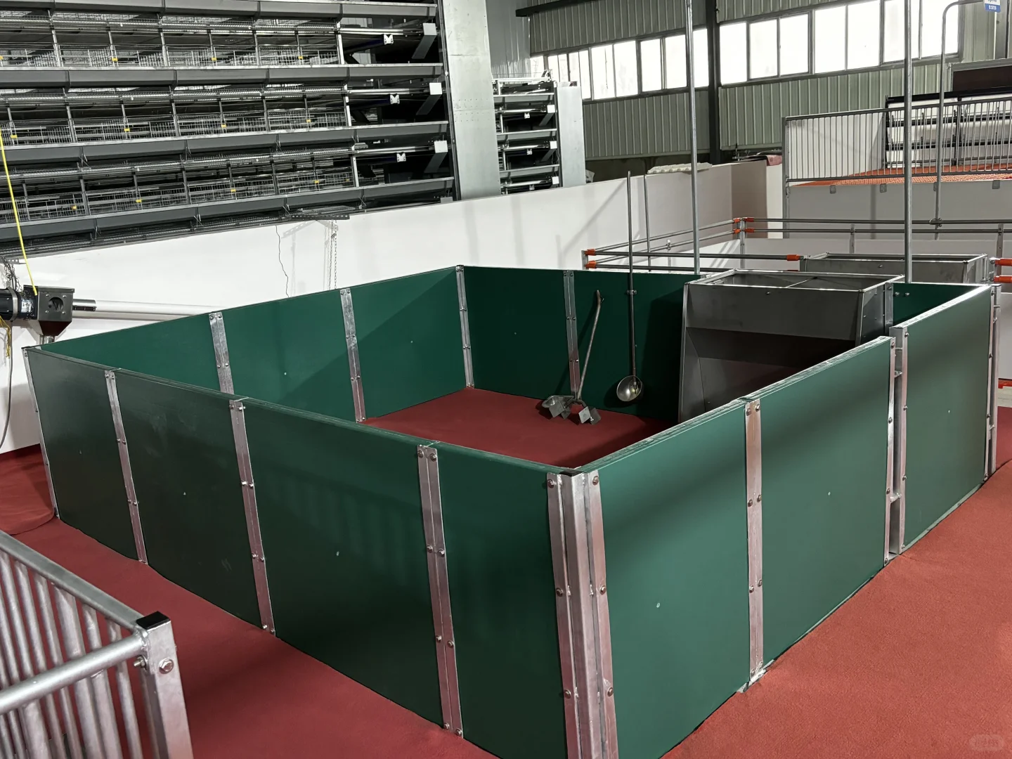 养殖设备一站式采购：养猪场育肥猪PP大栏！