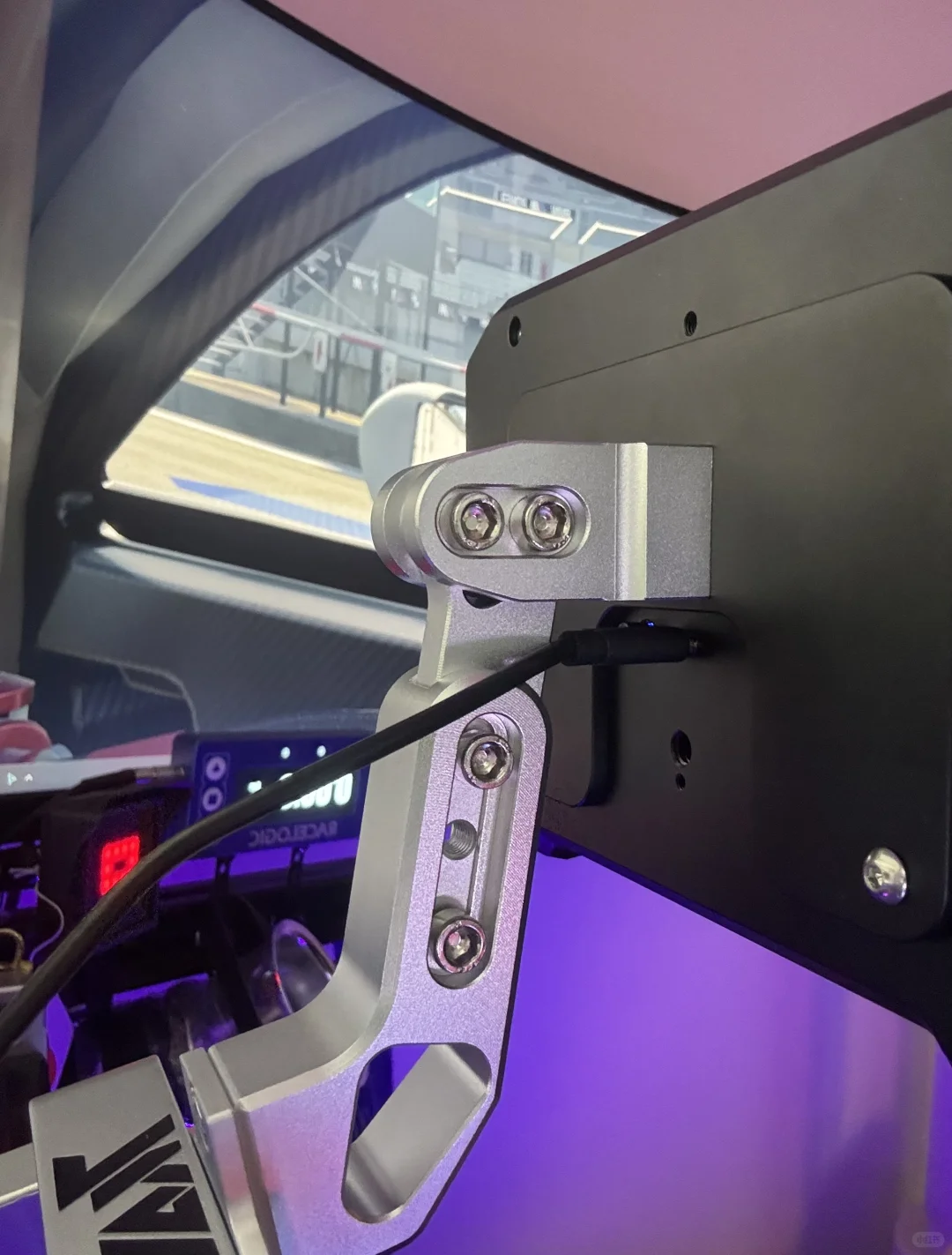 仪表中控都安排妥当了 坐等基座