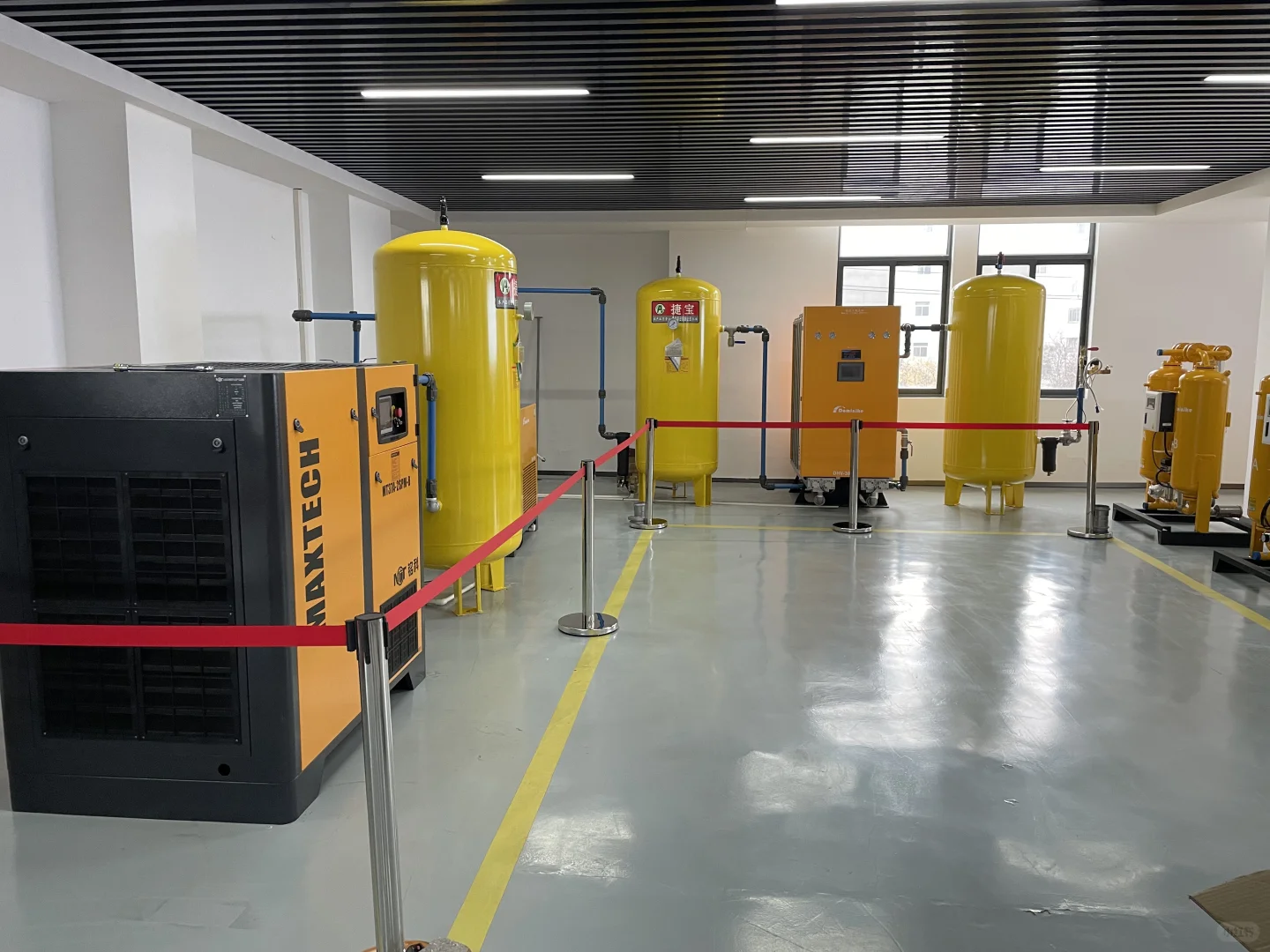 一组空压机站的自白