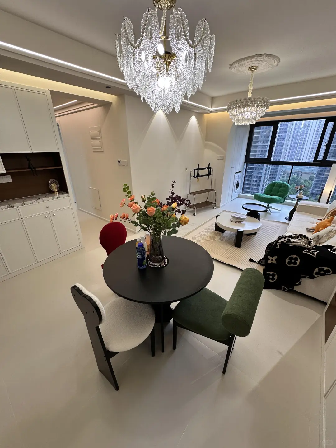 13号线张江路，川杨新苑出租一居室3000