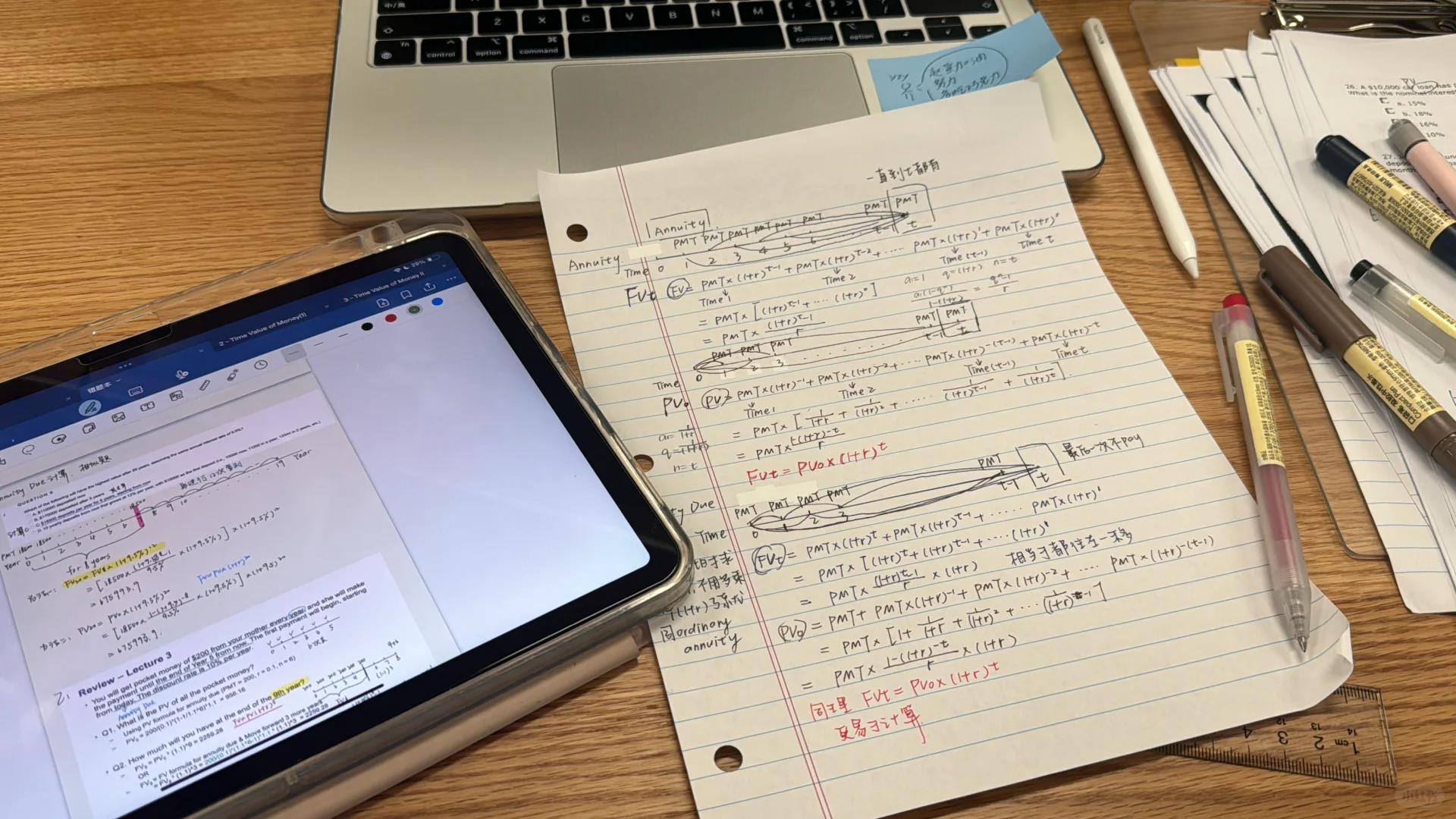 ?朋友：你真的不是住在图书馆吗？我：?‍↕️