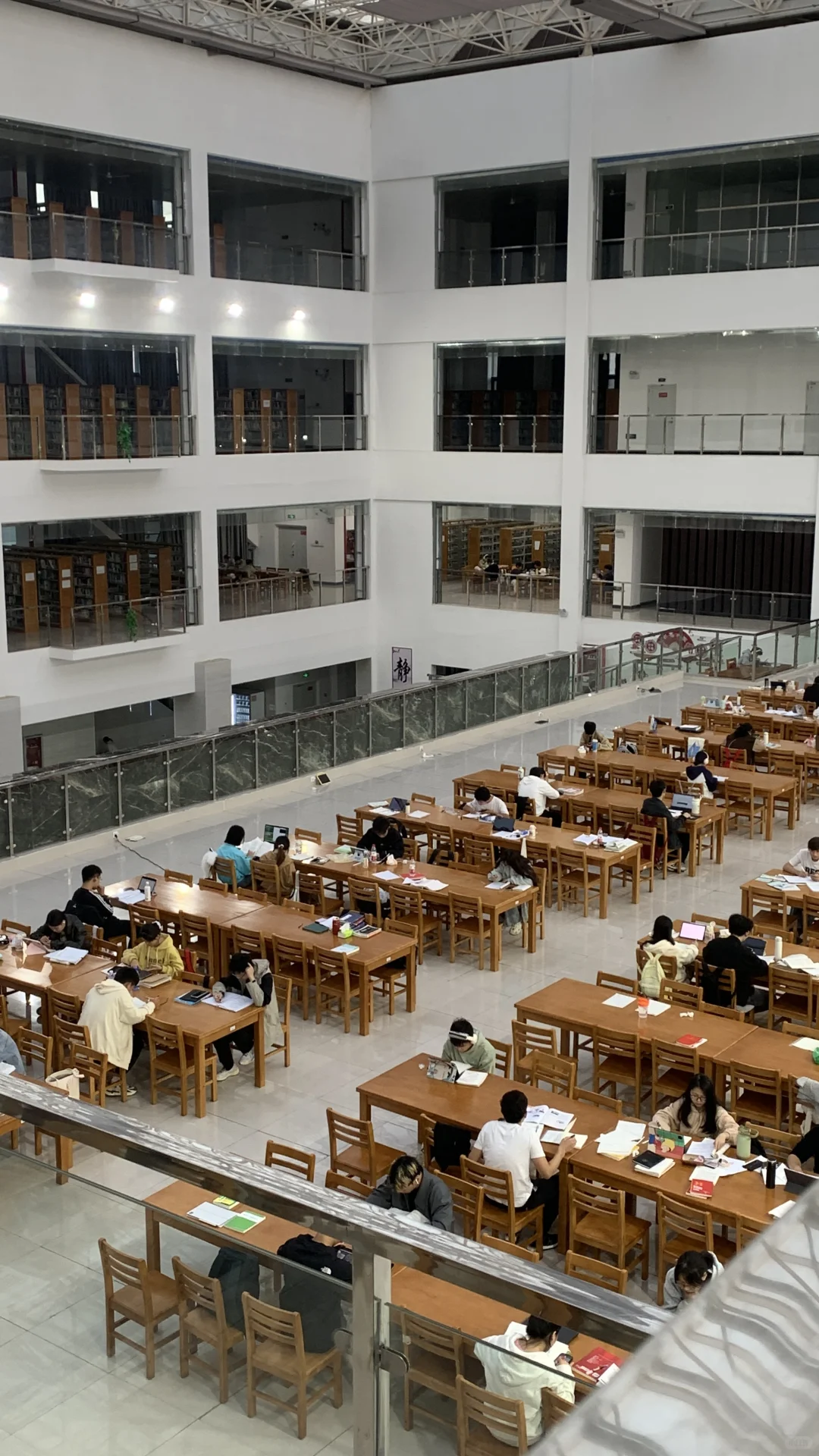 真的没人觉得期末周很幸福吗