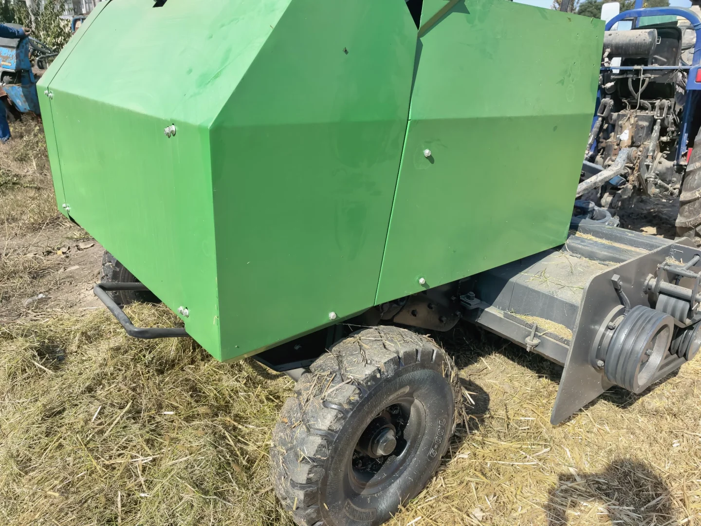 粉碎揉丝除尘打捆一体机