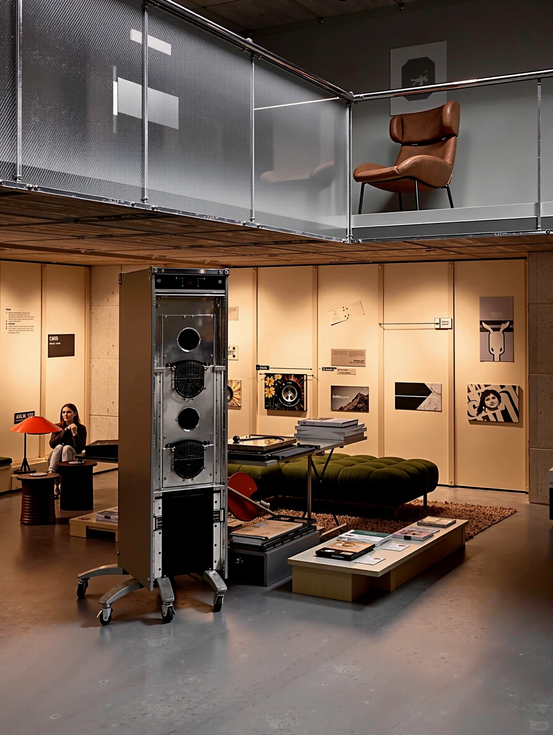 工业办公室大公开❗上班像逛展,灵感不掉线