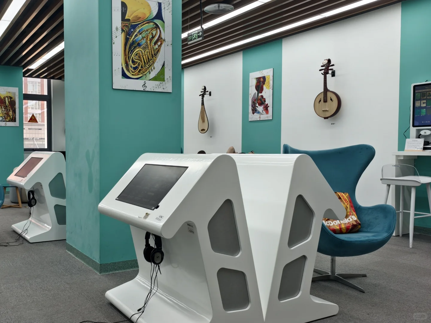 漫卷·象牙塔：中国政法大学丨图书馆