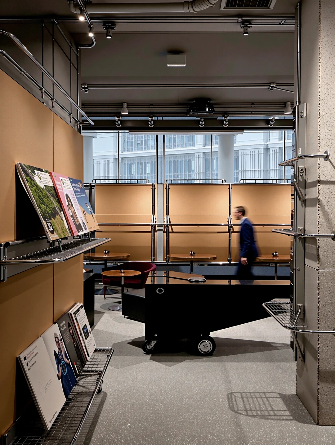 工业办公室大公开❗上班像逛展,灵感不掉线