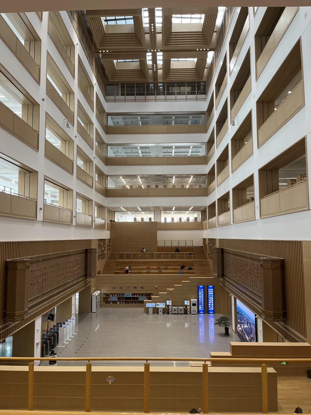 曲师大新校区图书馆