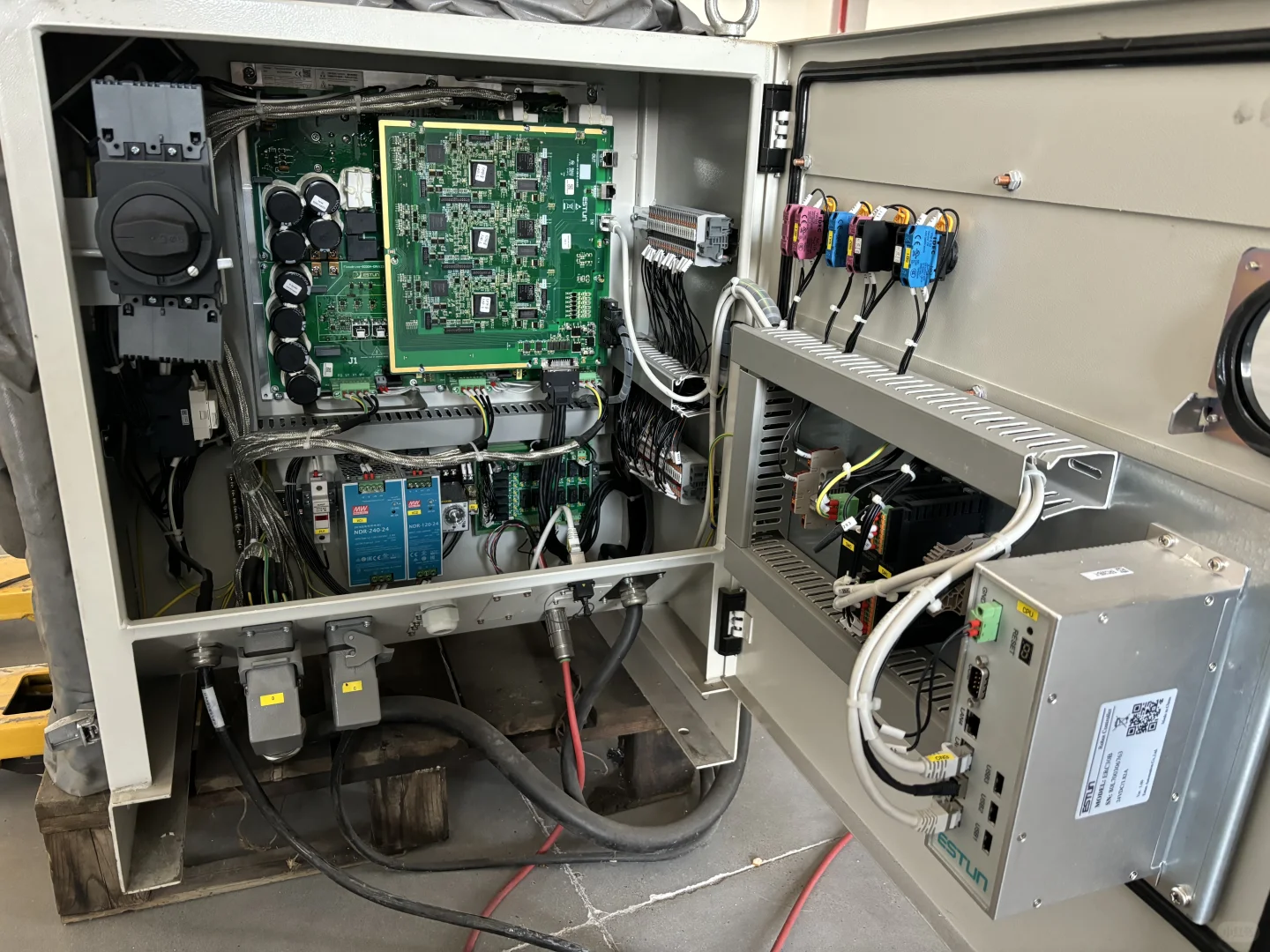 埃斯顿ER20/10-2000-HI机械臂，负载10kg，臂