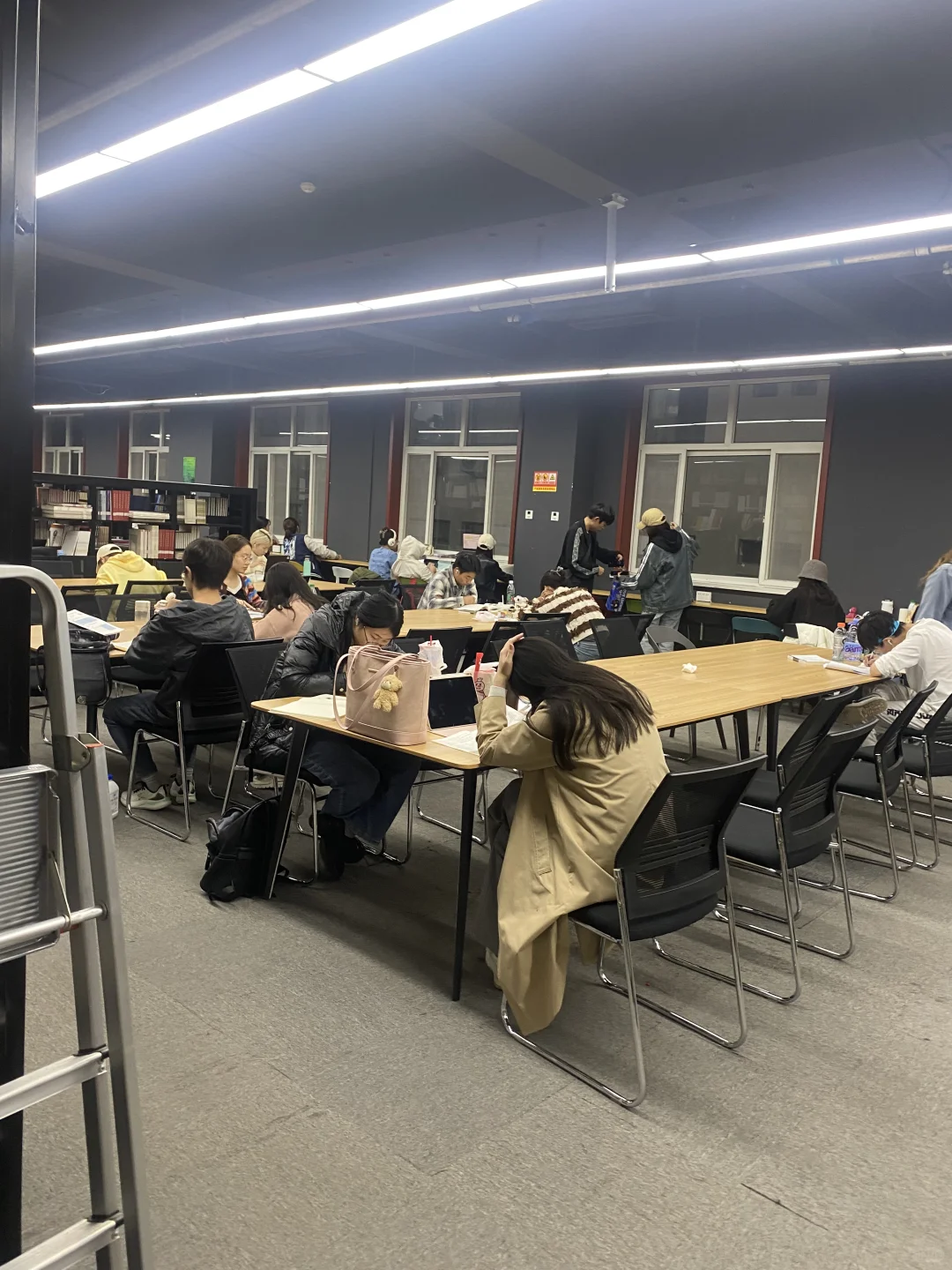 大学里的图书馆