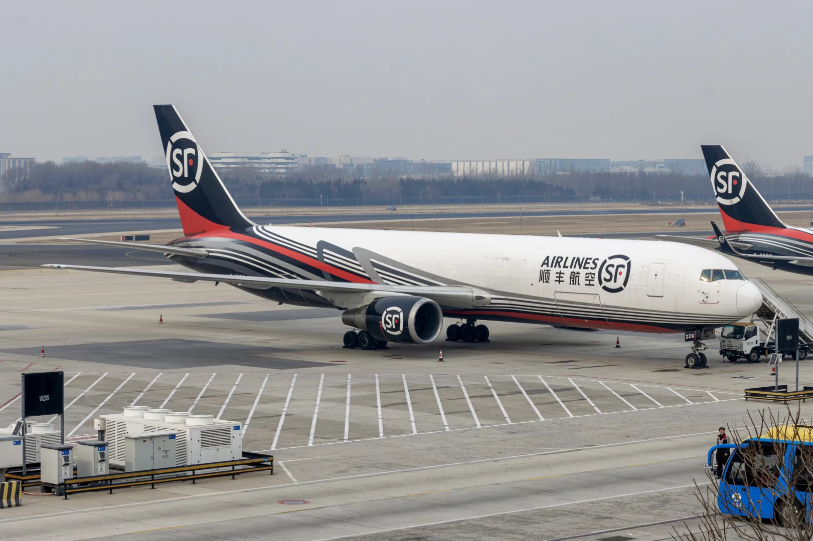 顺丰机长?‍✈️：你见过凌晨三点的北京吗？