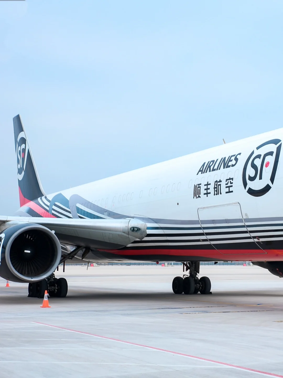 来看我们的大飞机啦?