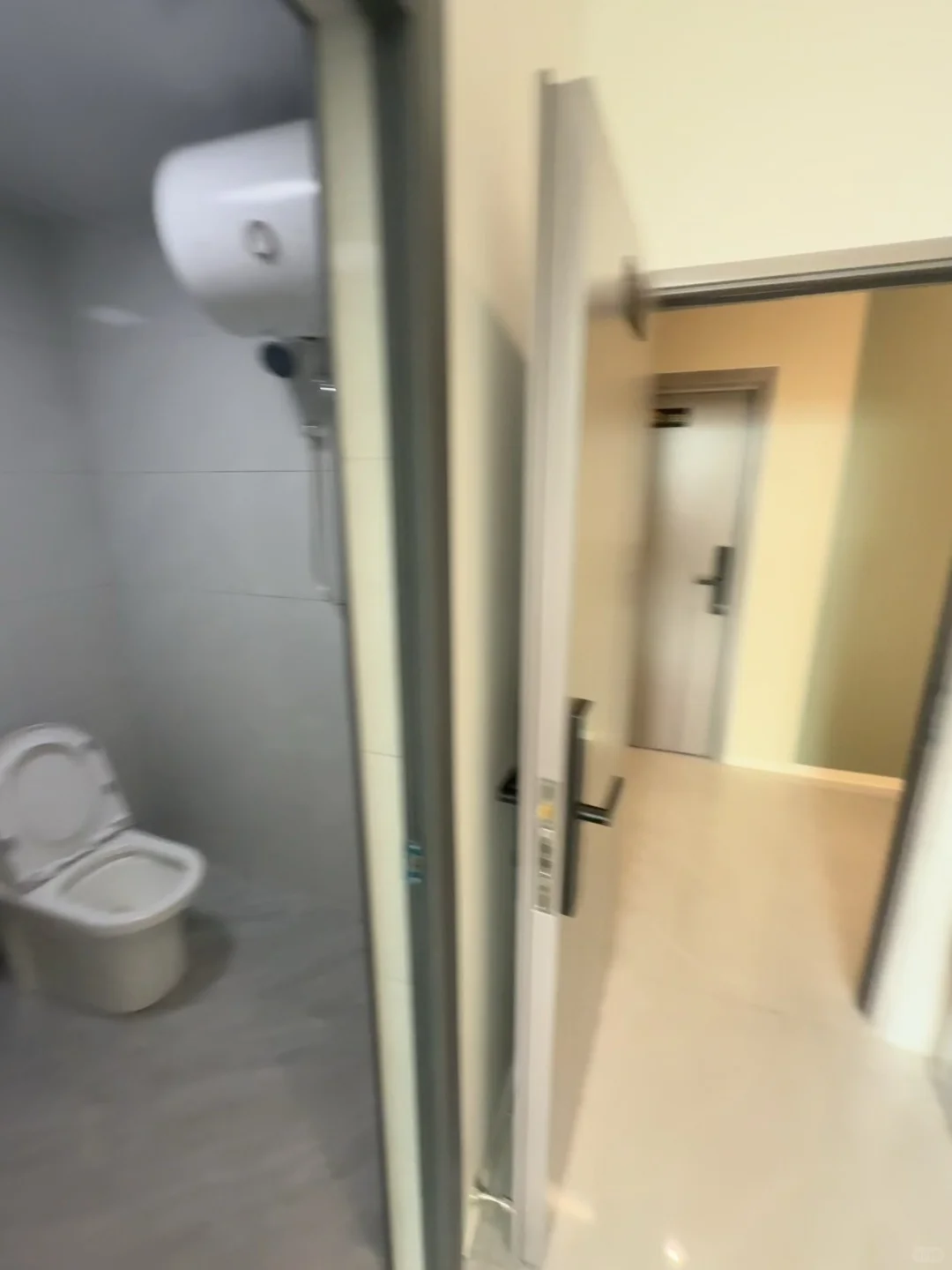 宝安沙井700起单间起已空出 可短租30天