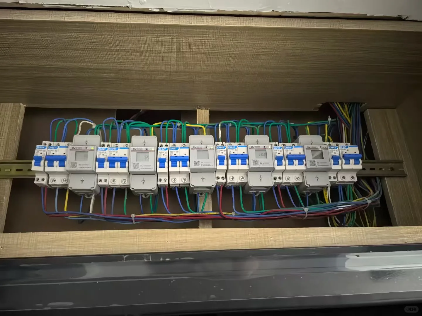 智能电表水表门锁 一台手机轻松管理