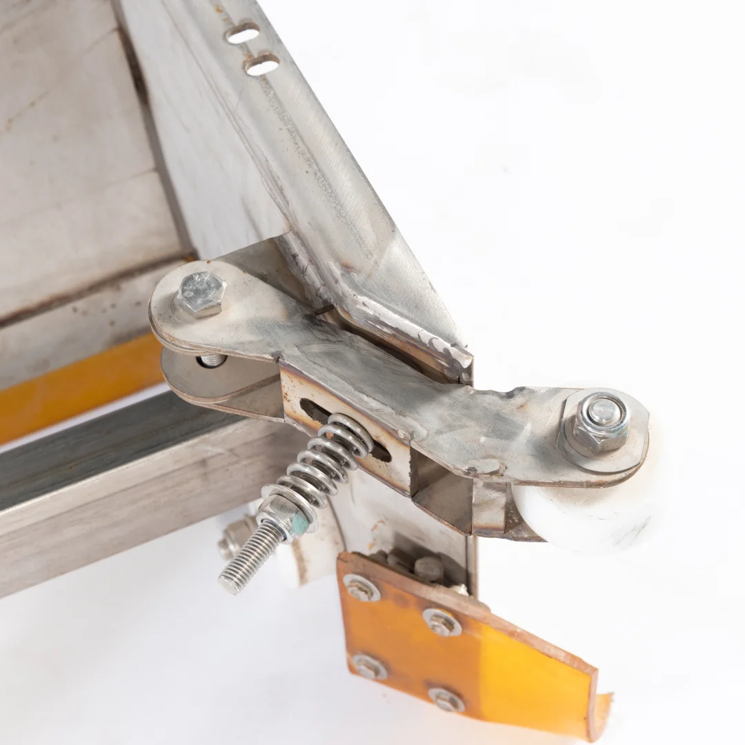 养殖设备一站式采购：清粪设备刮粪机来了！