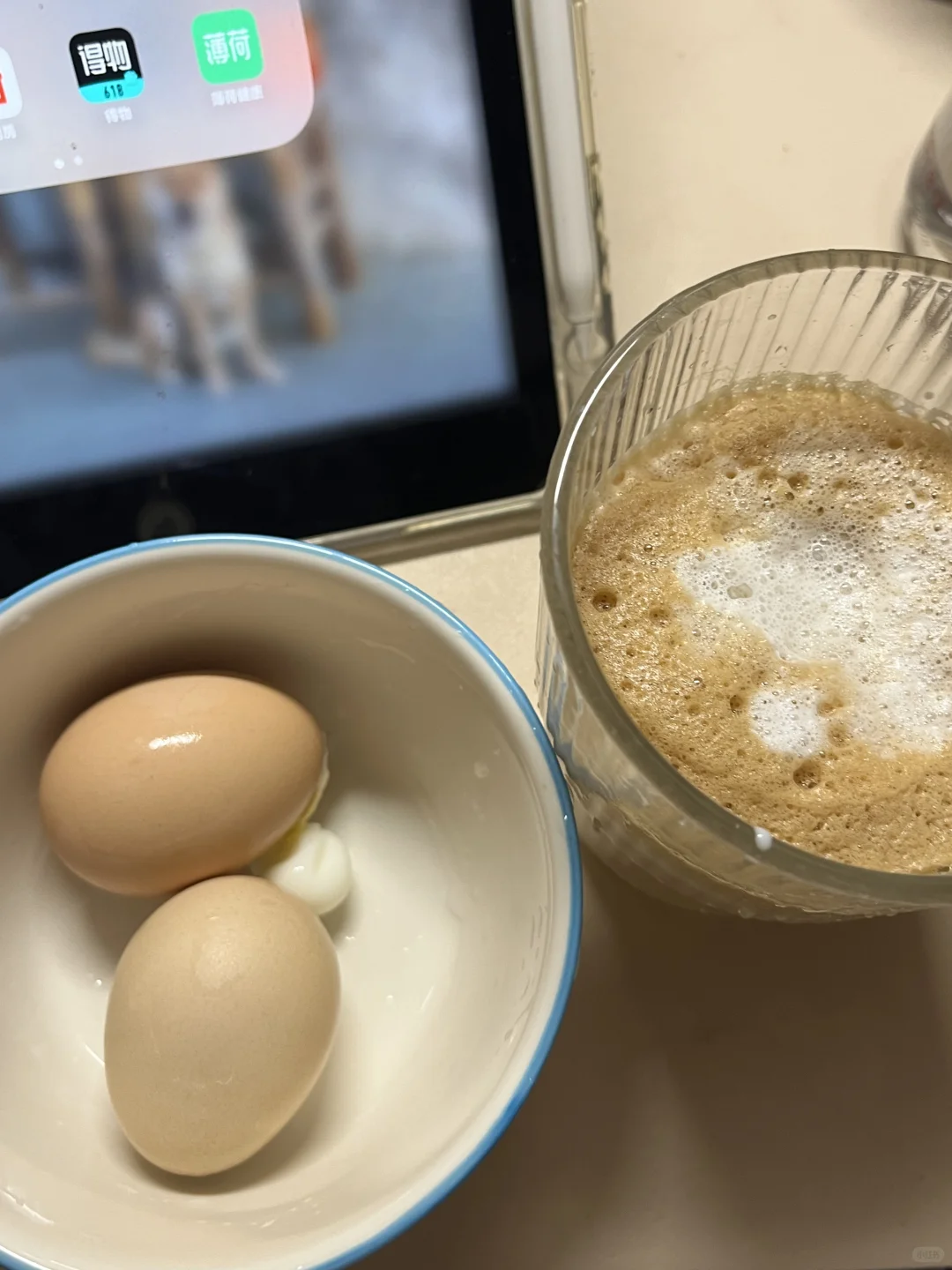 周一烈日的中午 我就这样飞奔到图书馆坐下