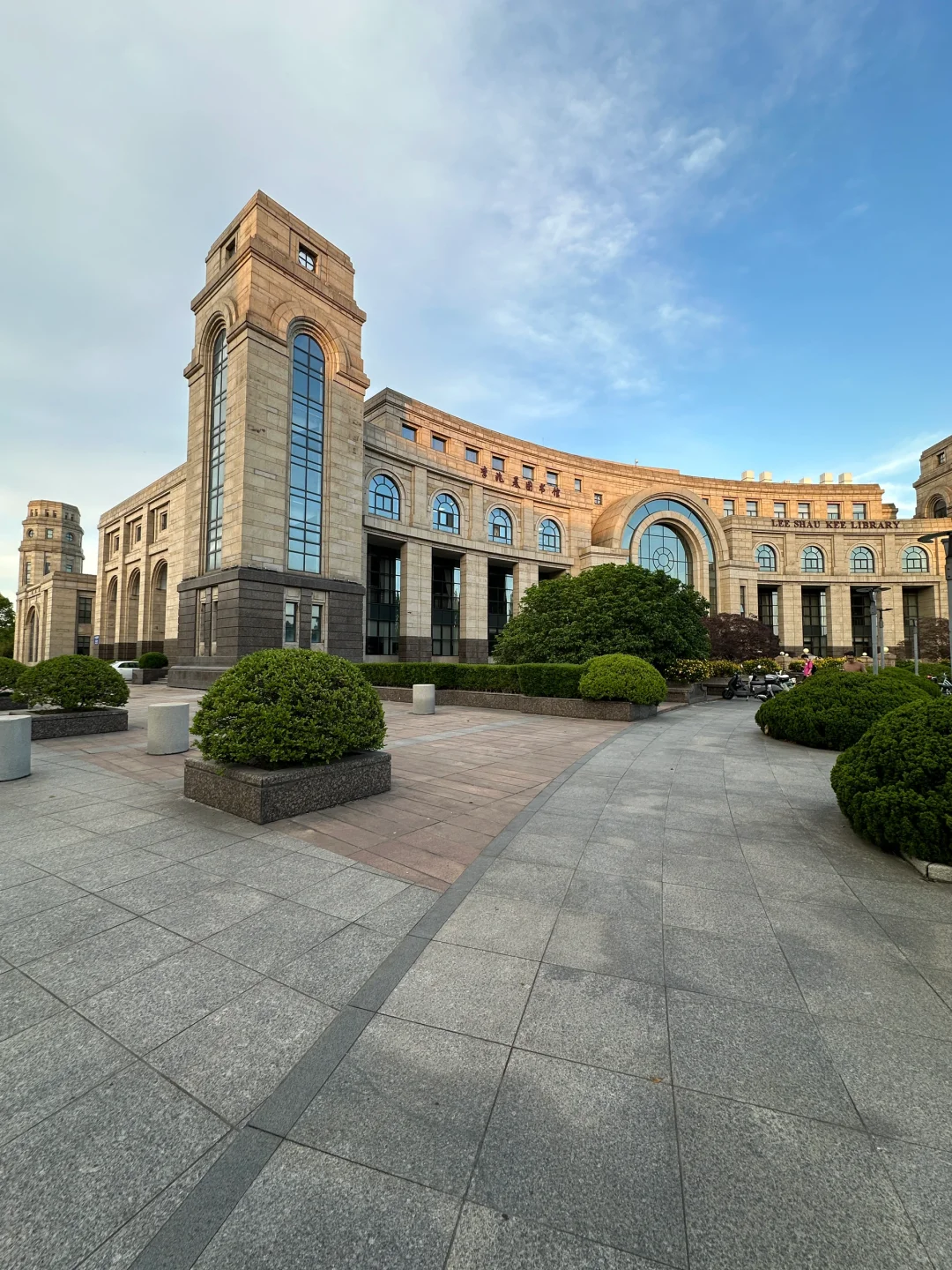 大爱复旦大学的图书馆??