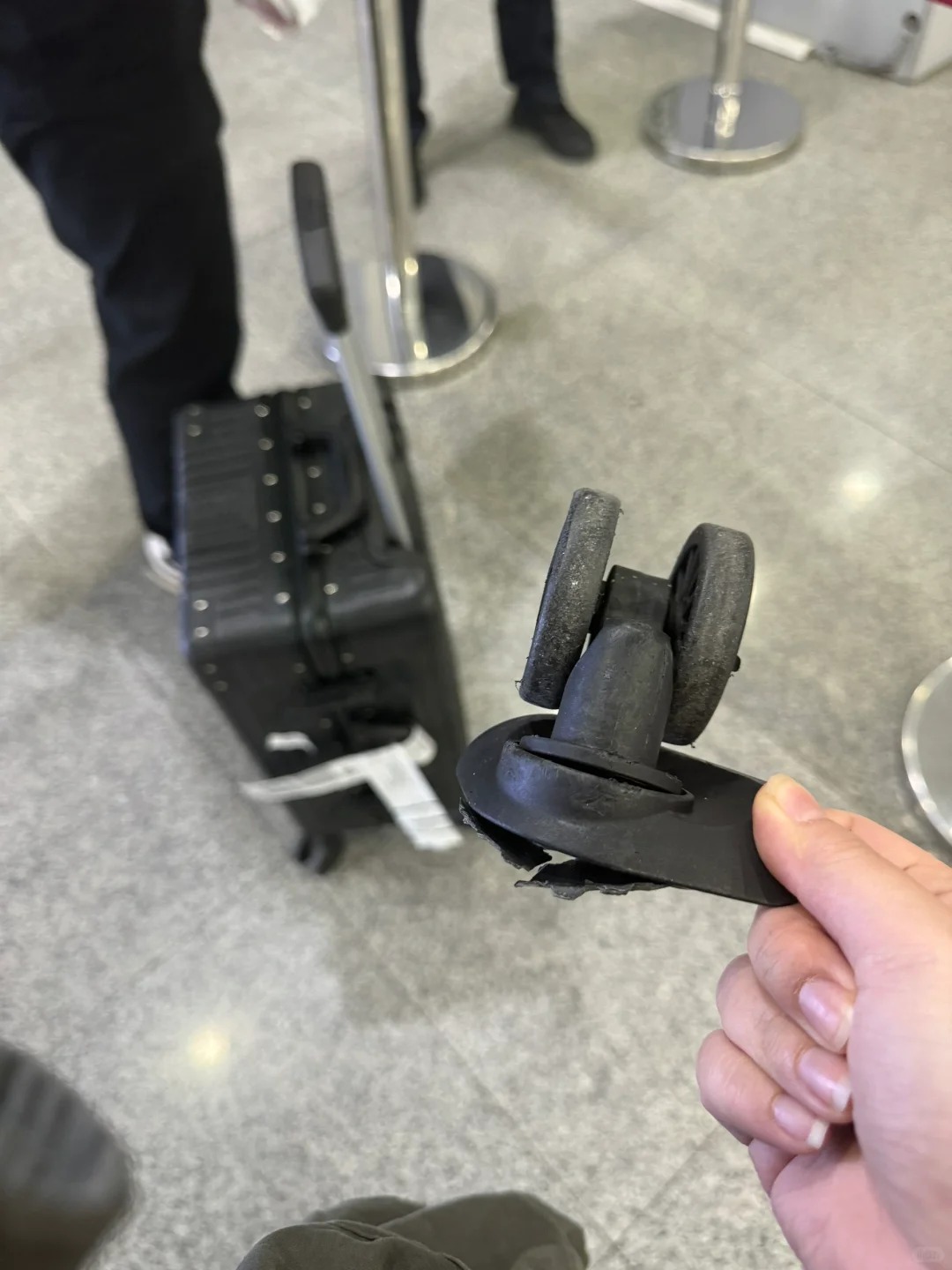 震惊！机场赔钱了！