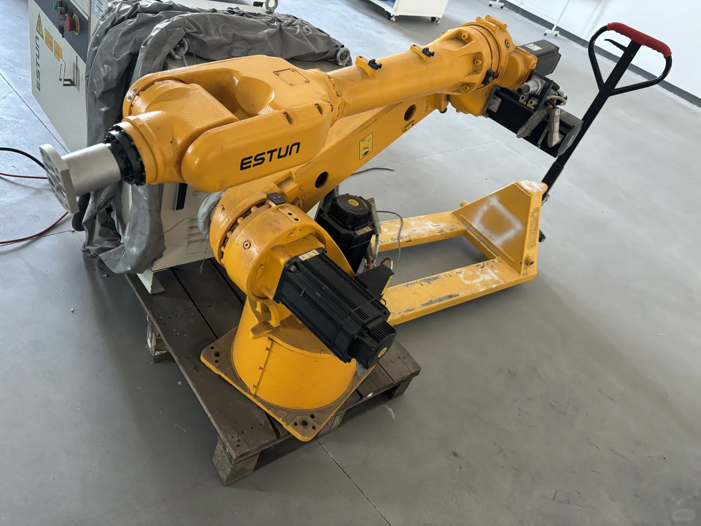 埃斯顿ER20/10-2000-HI机械臂，负载10kg，臂