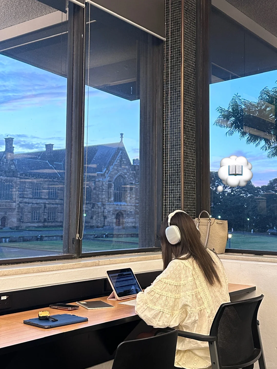 记录✍?｜悉大week3???开学就住图书馆?