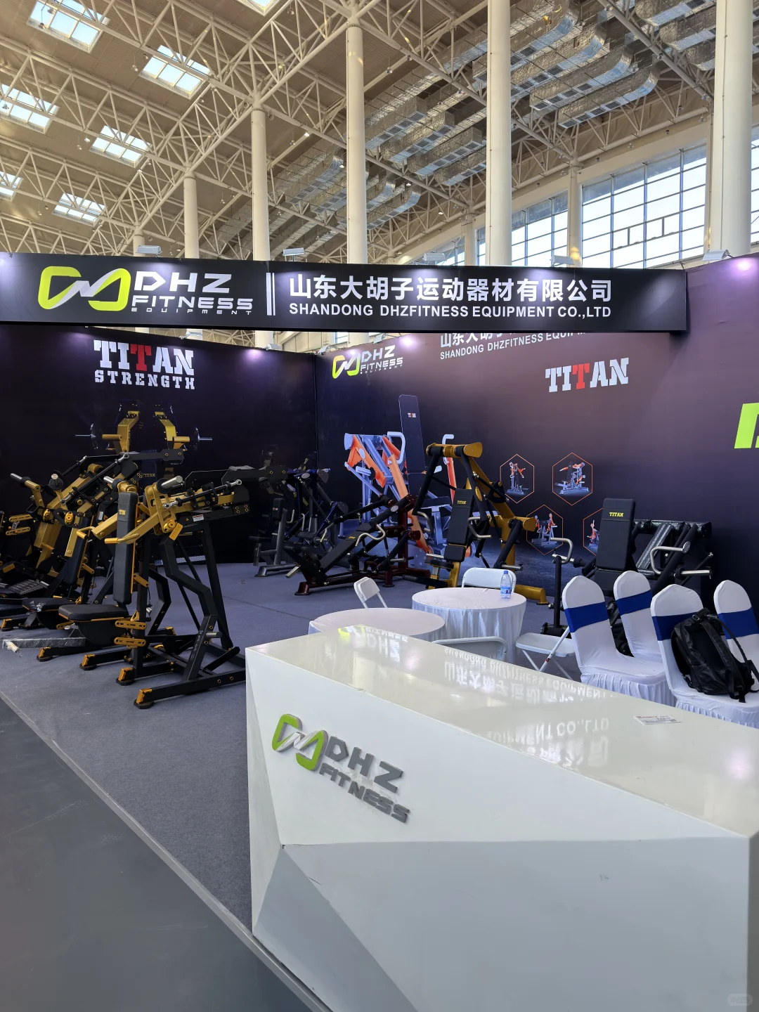 ?打卡圣地！泰坦终极力量器械超出片