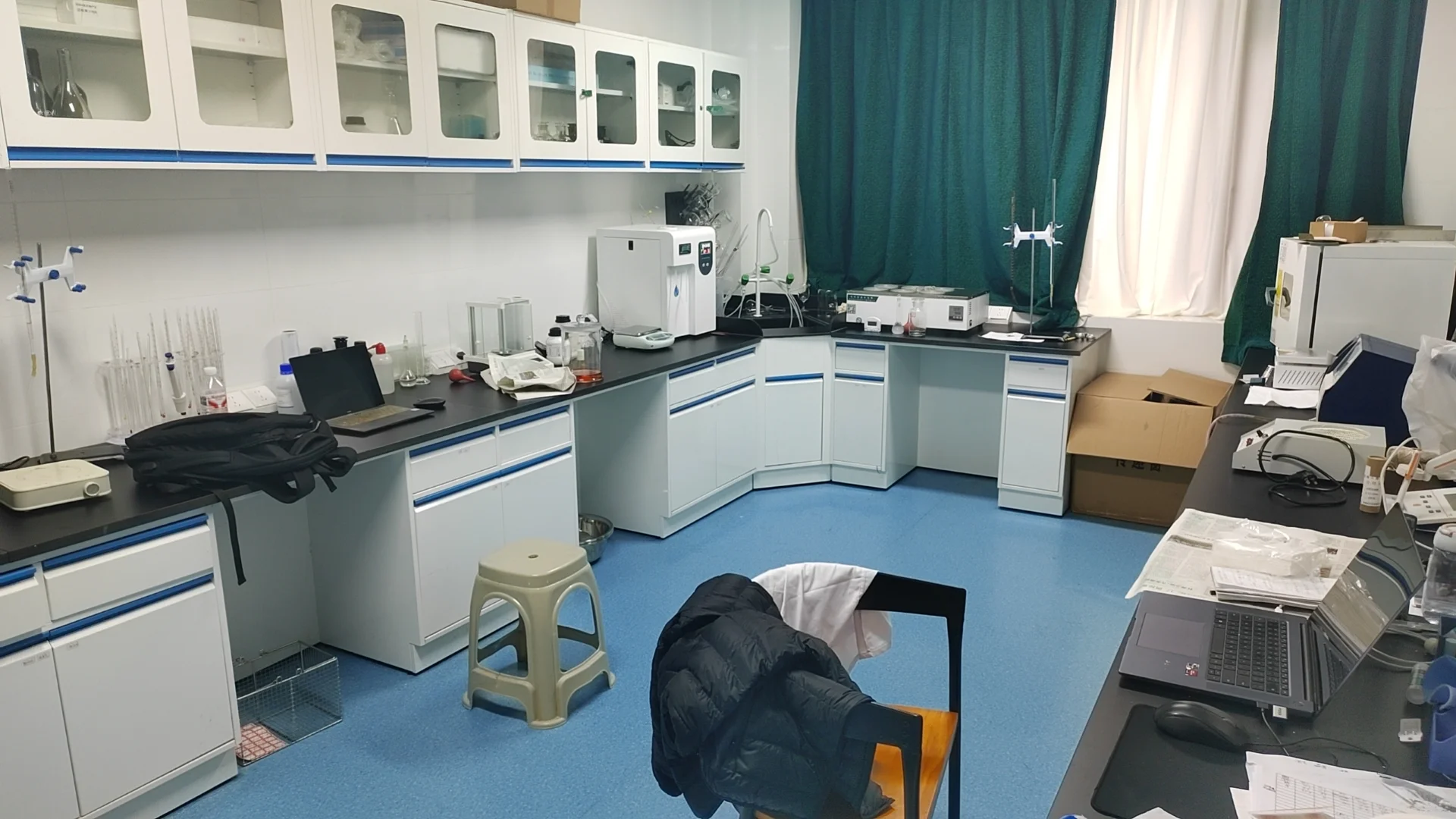 葡萄酒硕士毕业，做了四年市场又回到酒庄