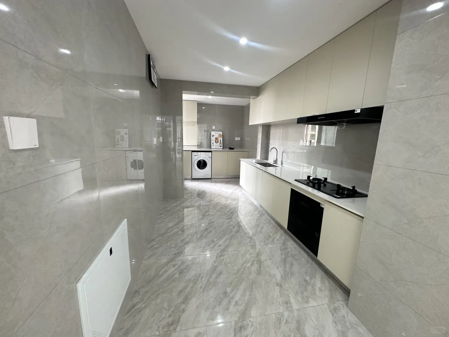 会展城老板创业失败，急出应急