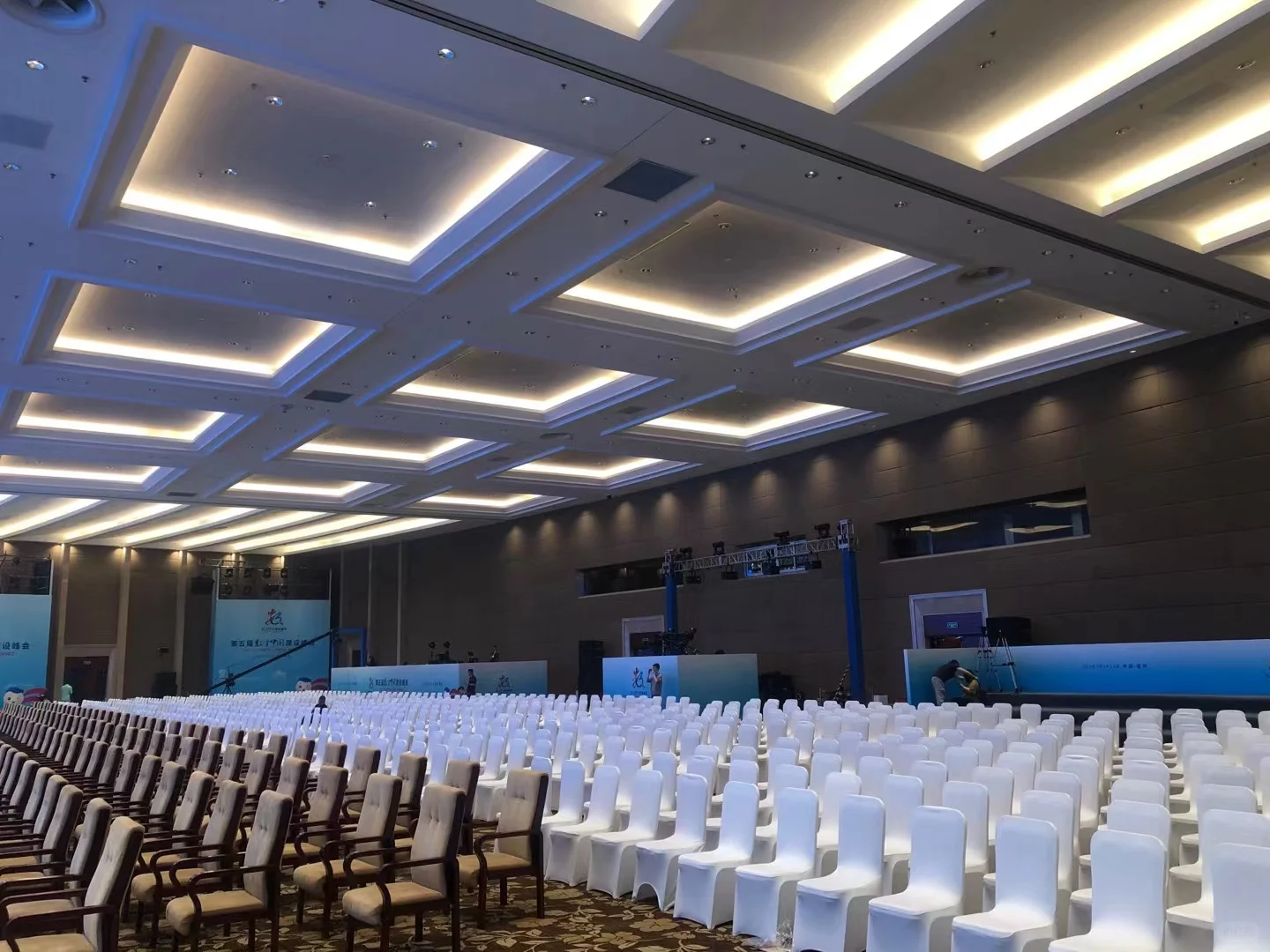 邯郸租赁舞台|舞台出租|沙发出租桌椅租赁