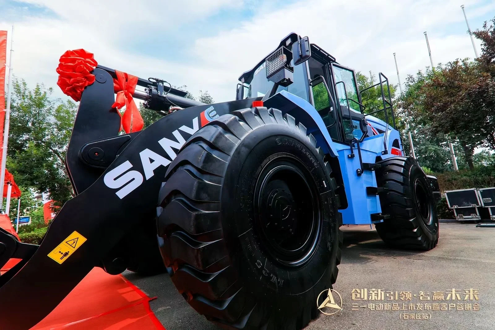 大热天的室外活动?