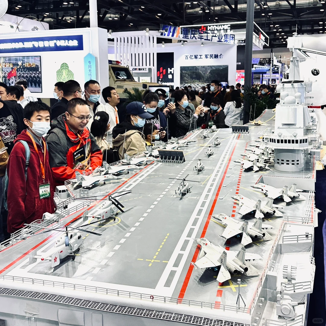 军事智能技术装备展 帅啊！