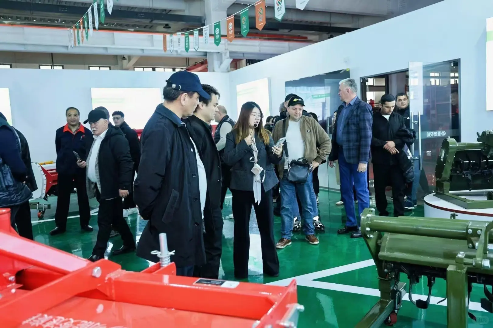 俄罗斯、乌兹别克斯坦采购农机设备