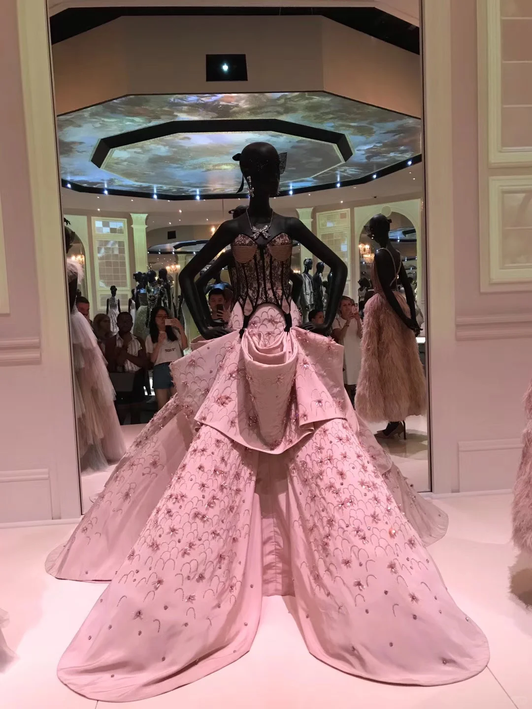 看展| 迪奥设计展