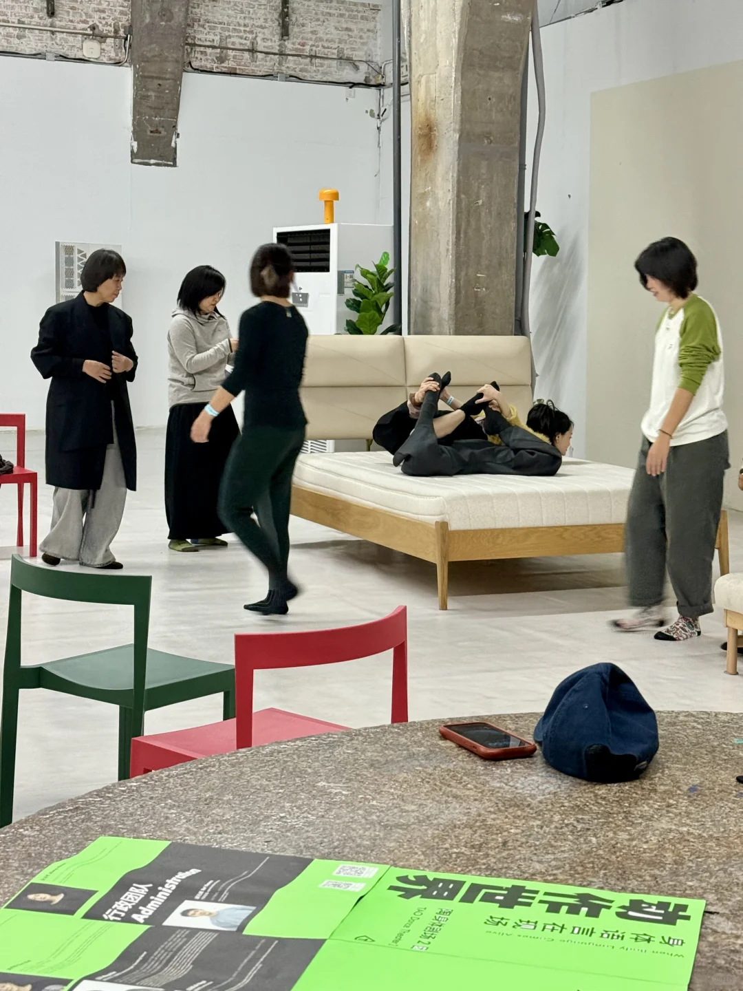 已经沉浸在抽象艺术中不知天地为何物