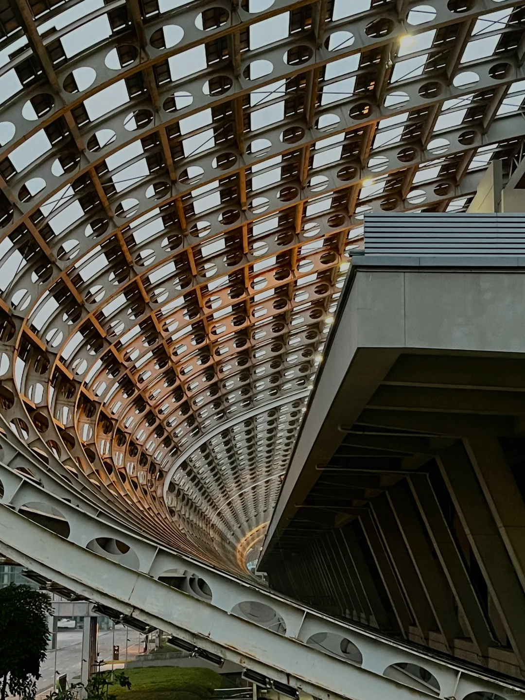 散步于广交会展馆?