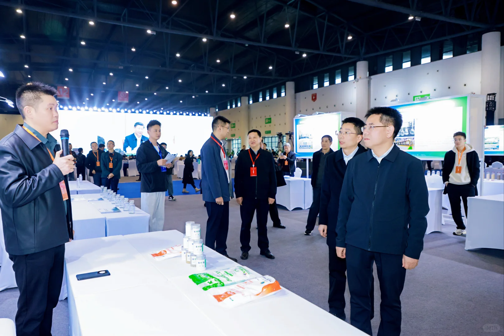 主持履历+1！主持能源界“硬核大会”初体验