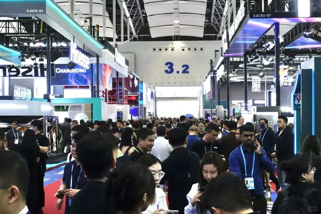 广交会首日！看看买家都多不多，都来自哪里