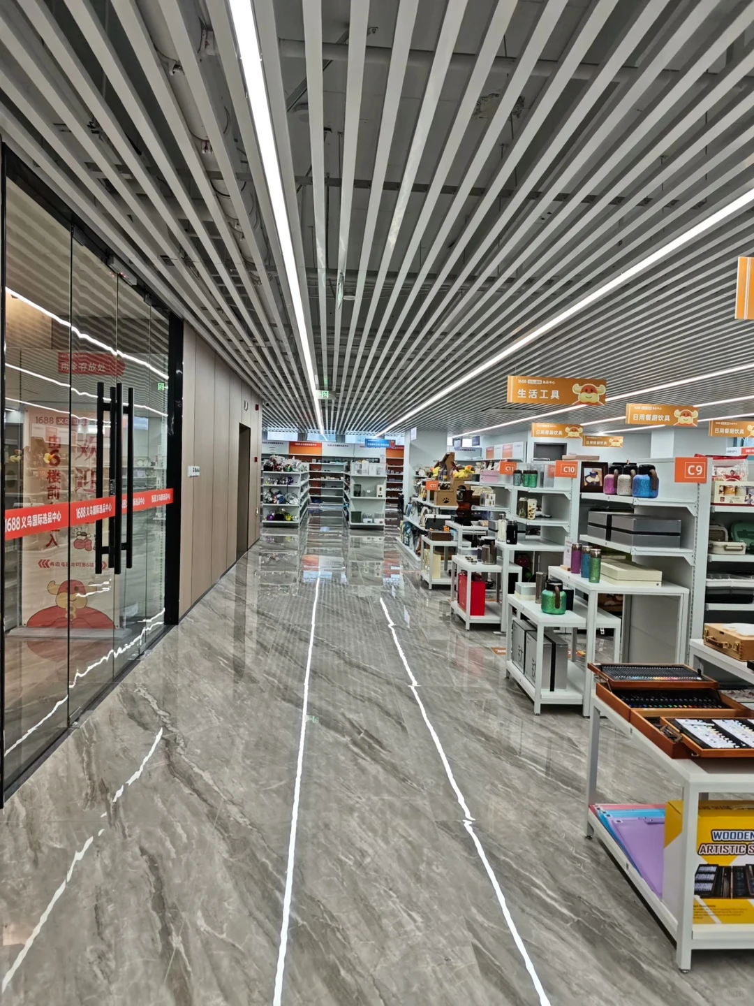 探店实拍｜义乌5w+sku小商品的天堂在这