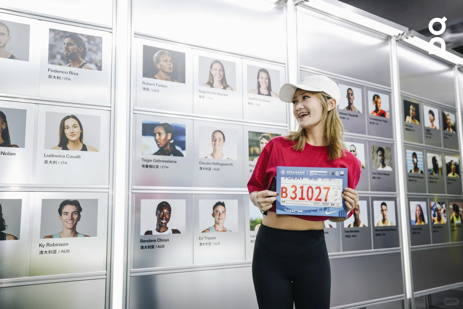 体博会?‍♀️在姜思达边上乖巧的像只小猫?