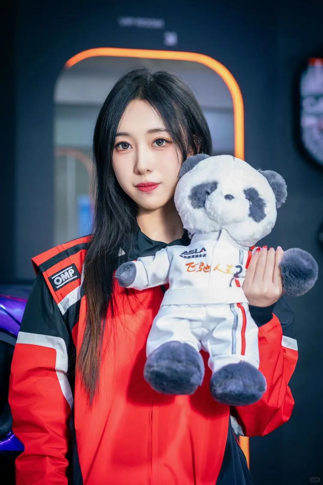 展会结束?辛苦美女模特