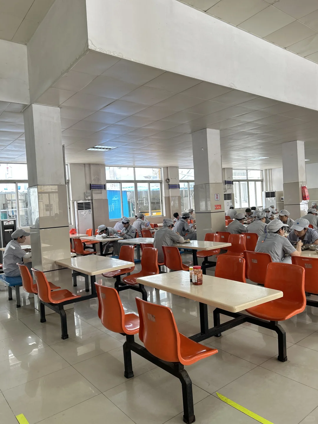 广州神仙厂疯了！入职→12月涨薪！包吃包住月