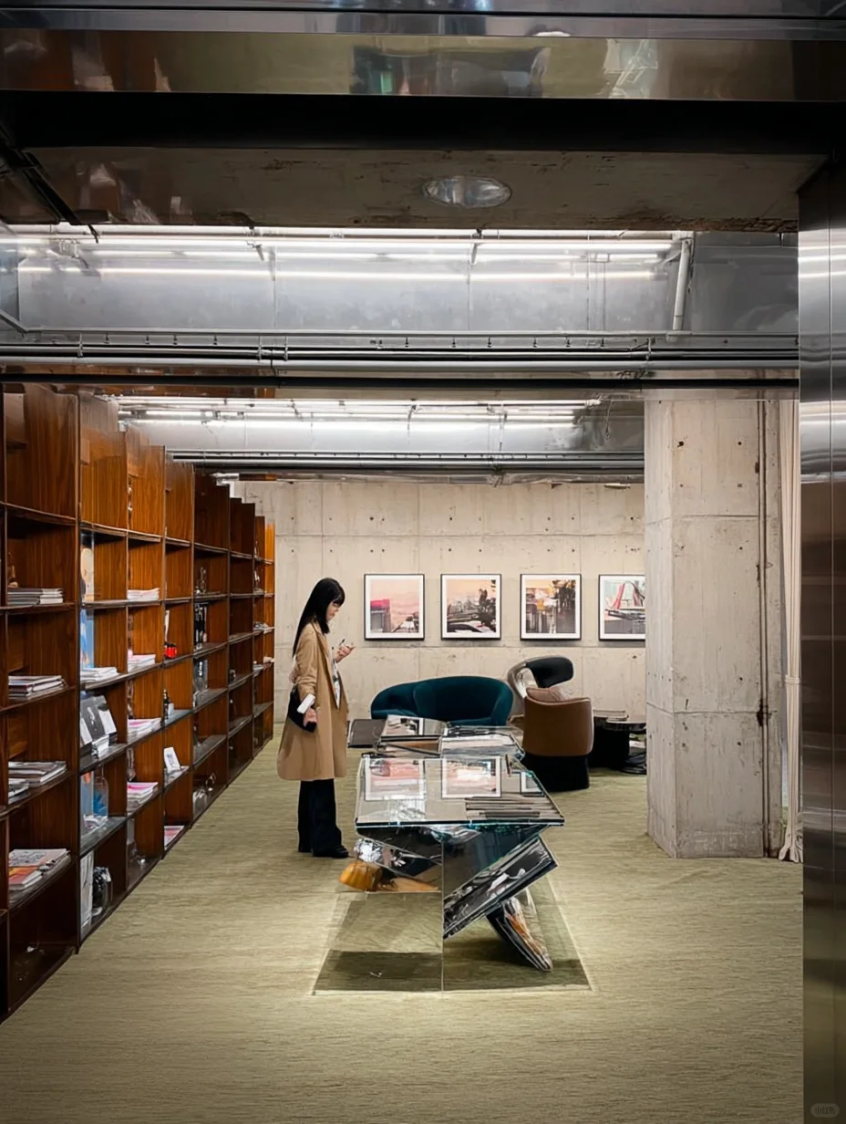 工业风办公室?上班像逛展，灵感简直开挂