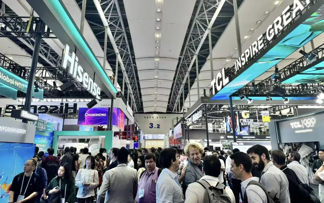 广交会首日！看看买家都多不多，都来自哪里