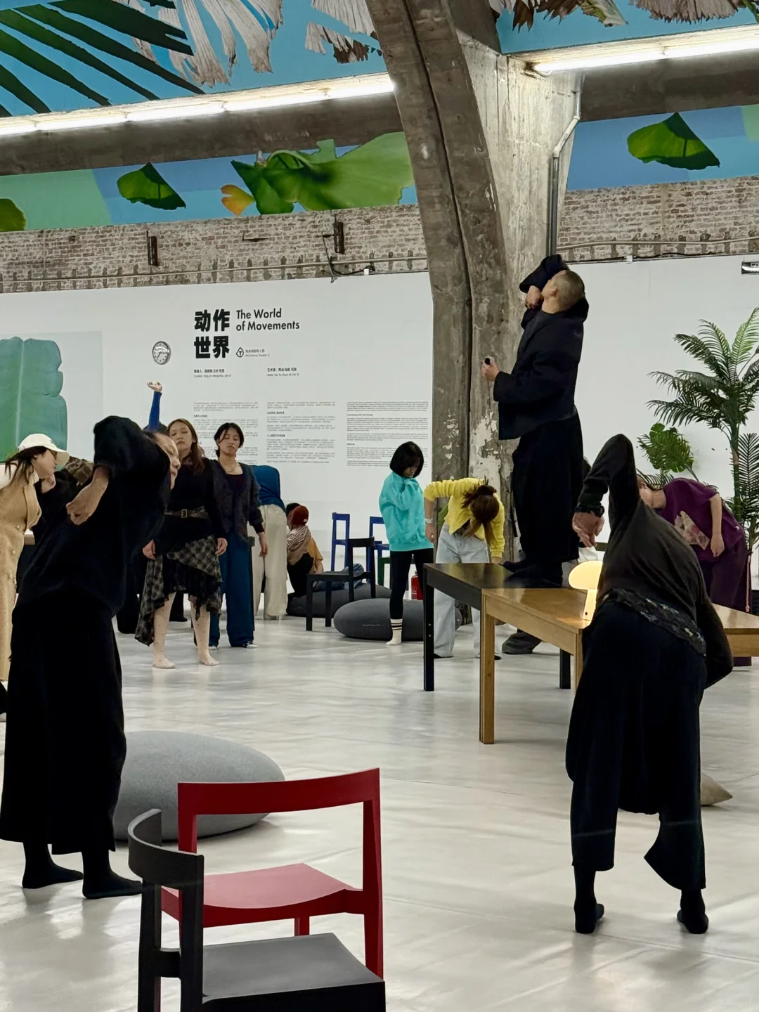 已经沉浸在抽象艺术中不知天地为何物