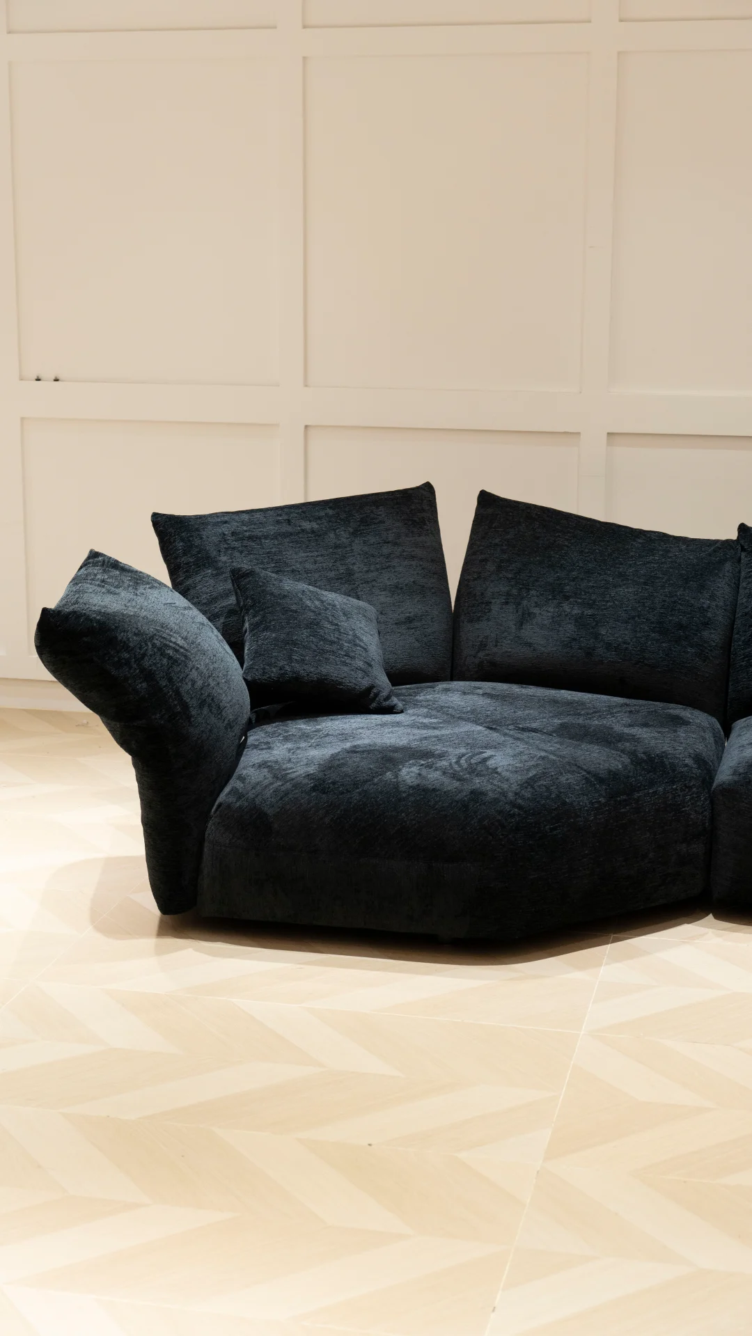 偷拍花瓣沙发生产线！从内到外扒光给你看