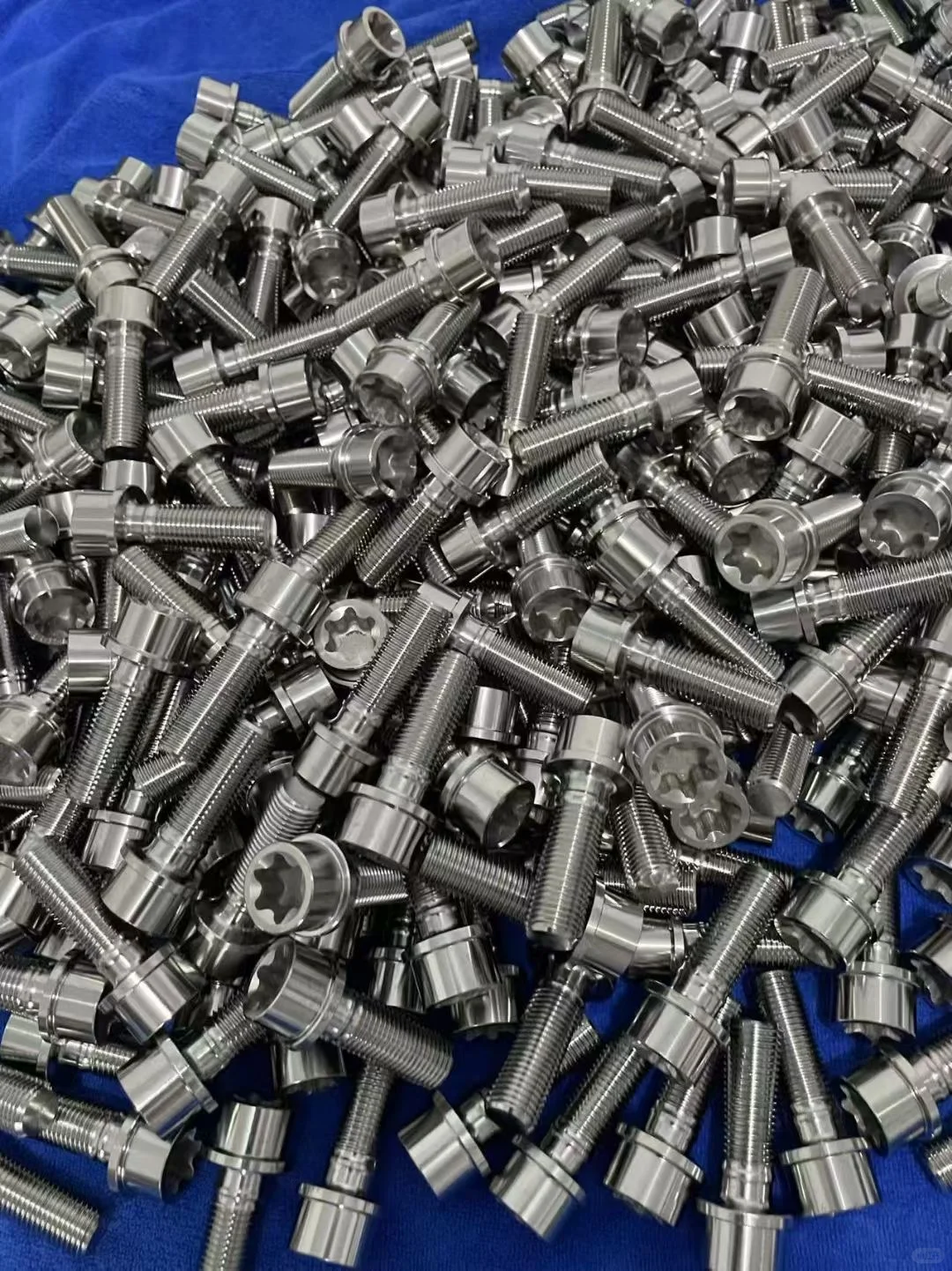 钛合金螺丝加工 钛合金螺母加工 钛合金零部