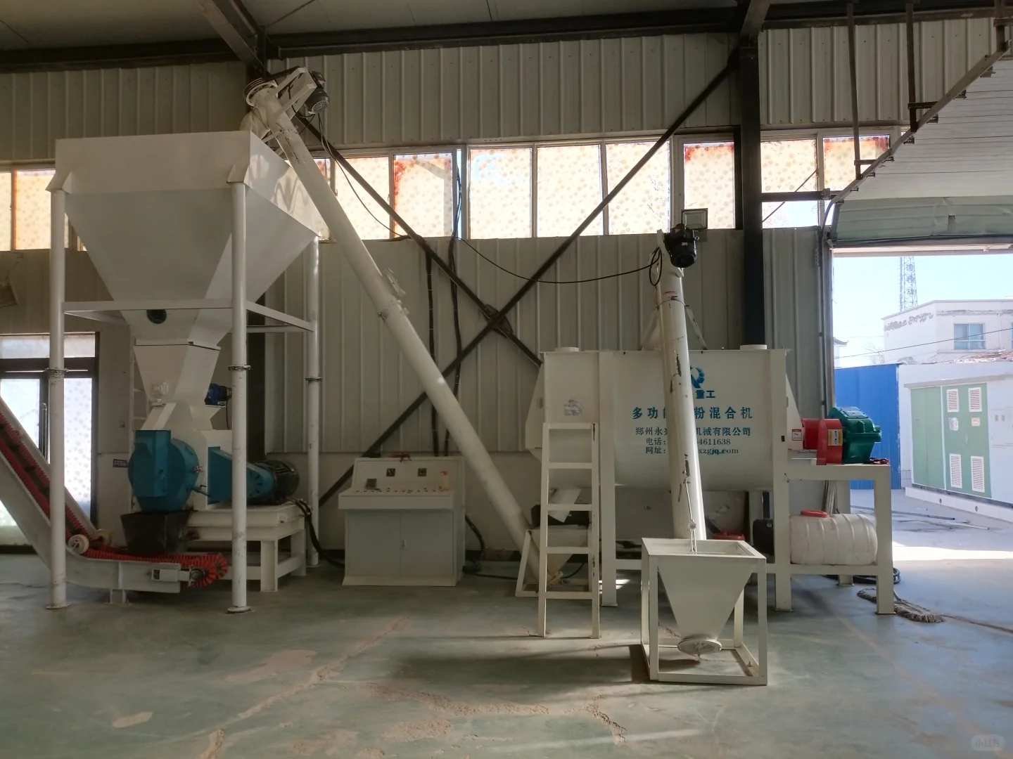 时产10吨饲料加工机械设备：高效生产力