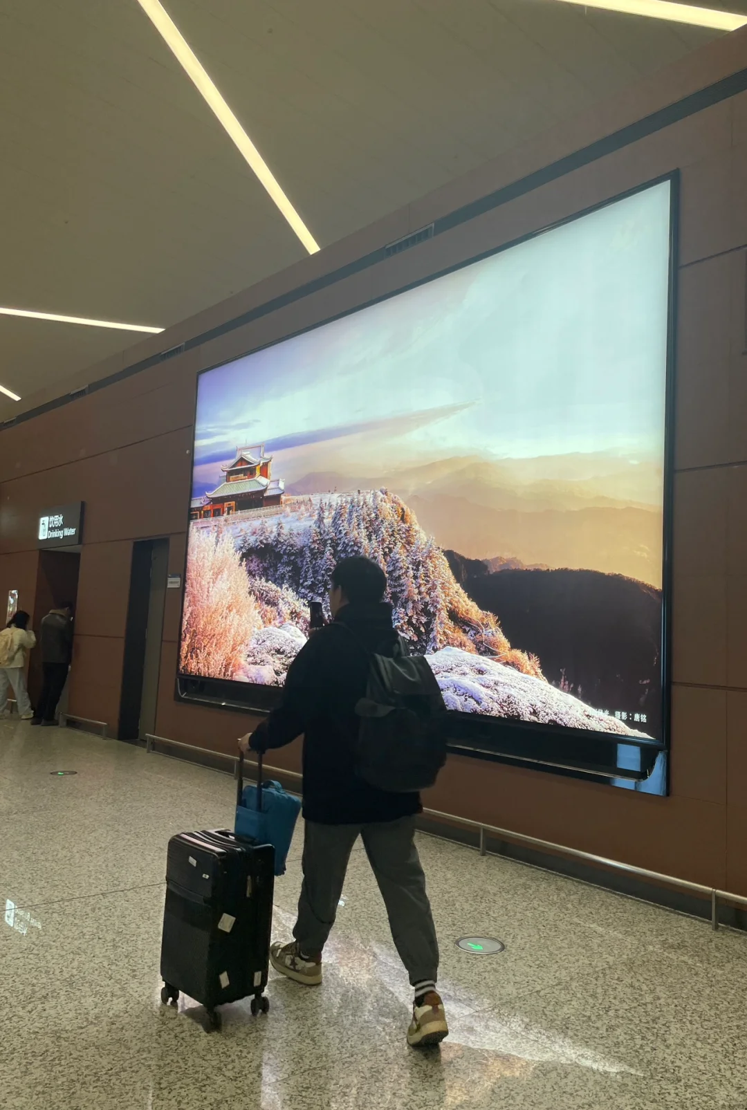 成都·天府机场的安检，如此繁琐所为何？