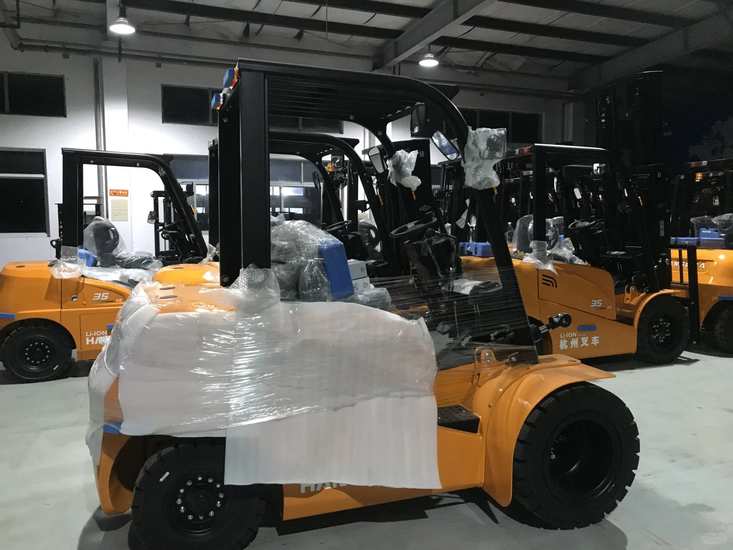 杭叉出口，整装待发